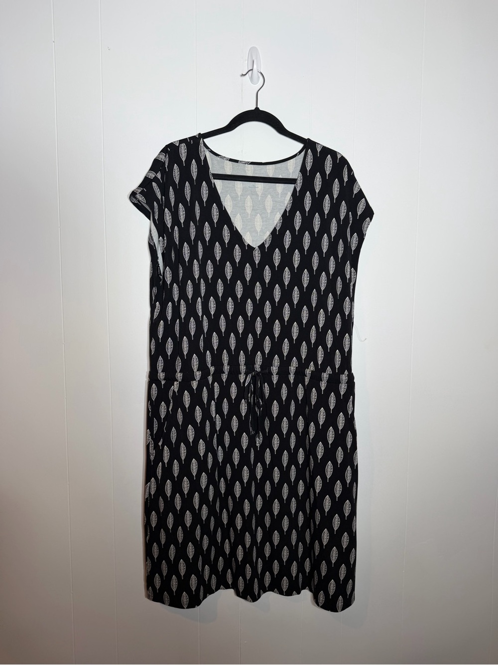 Soft Surroundings Black Dress with White Leaf Pattern